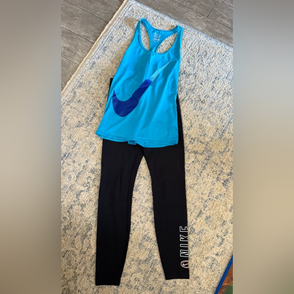 Nike Top & Leggings